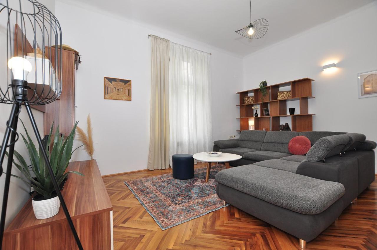 Apartment Moel Split Eksteriør bilde
