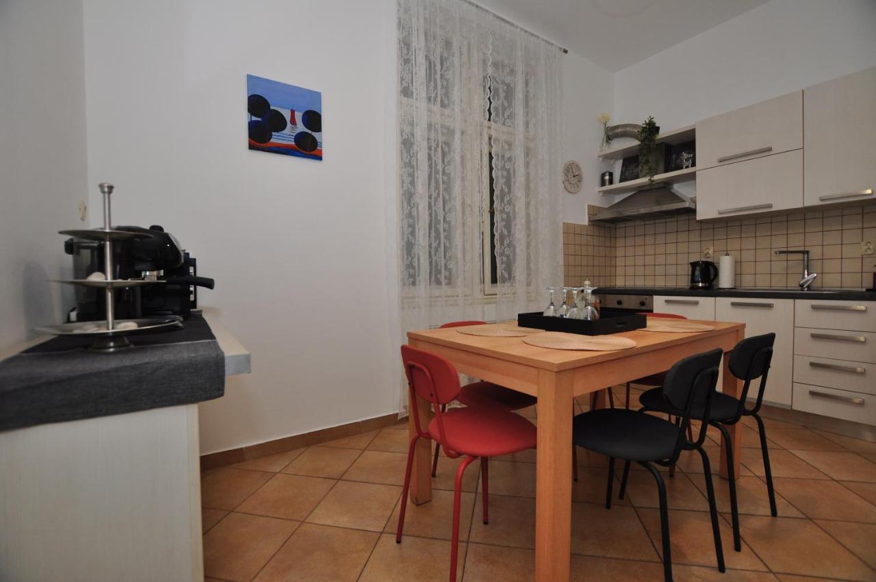 Apartment Moel Split Eksteriør bilde